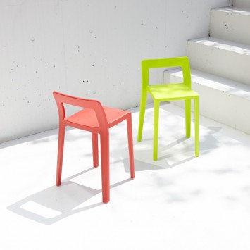 BEWキッチンシリーズ ENOTS MINIMAL CHAIR / 岩谷マテリアル株式会社